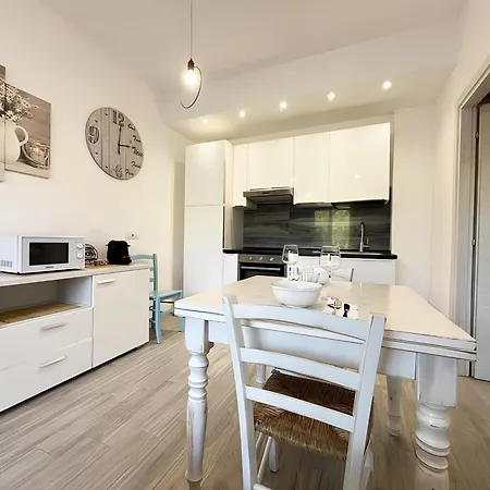 公寓 Casa Penelope - Casa Con Terrazzo - Free Wi-fi 维拉西米乌斯